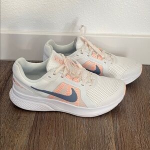 Women’s Nike Running Swift Shoes